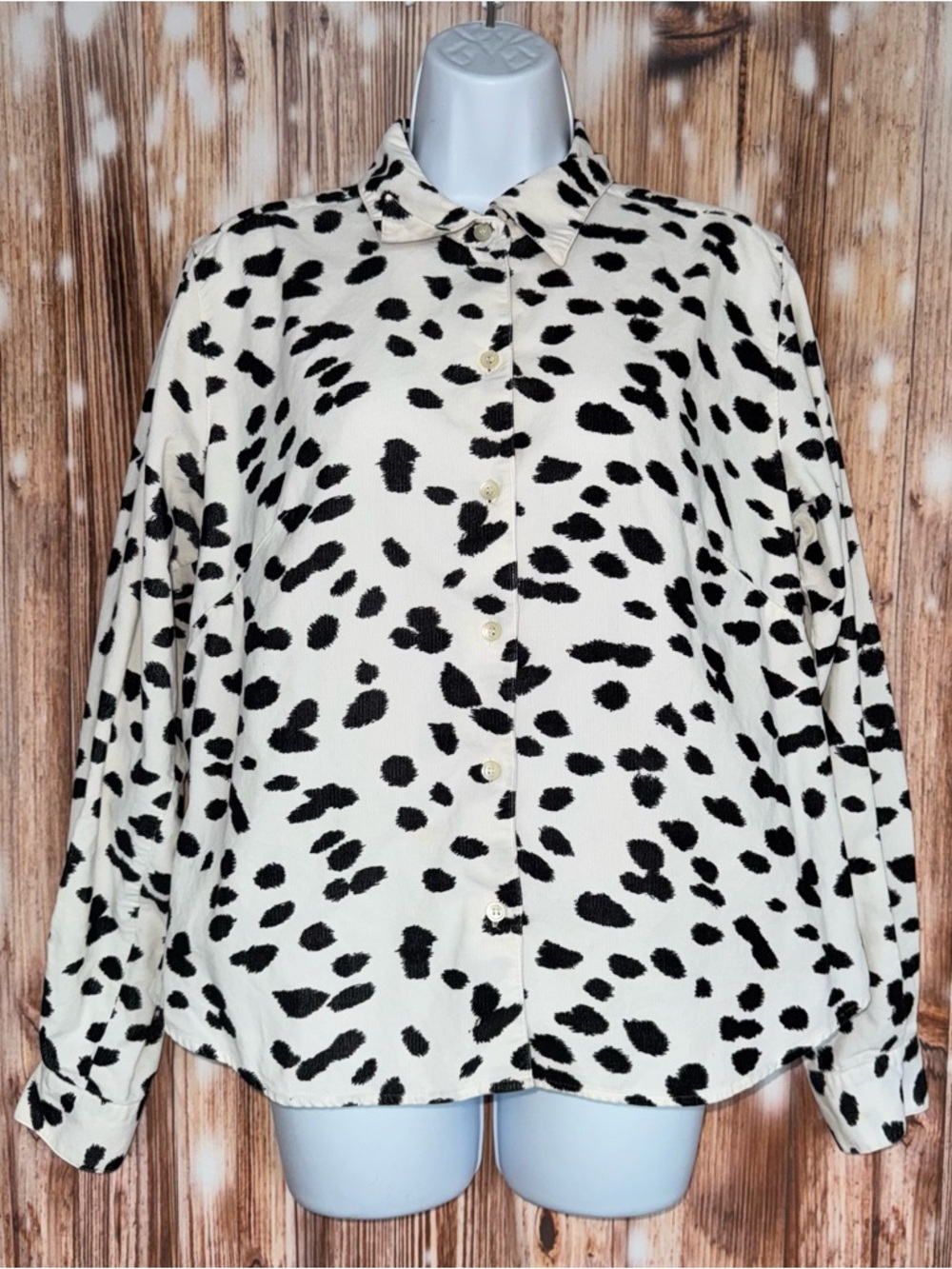 Liz Claiborne Collared Black and White Dalmatian Print Corduroy Button Shirt